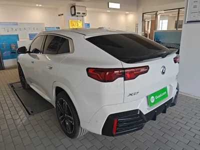 BMW X2 2024, 3000 км, за 199234.87 CNY