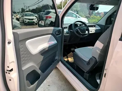Wuling MINIEV 2021, 22300 км, за 18800 CNY - фото 16