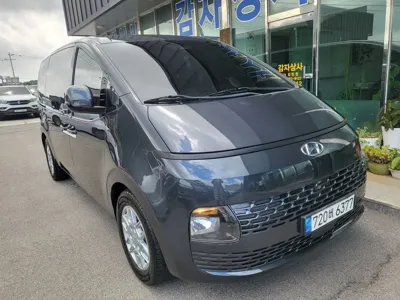 Hyundai Staria · 2022 год
