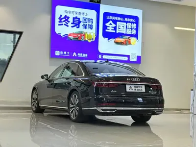 Audi A8 2018, 100000 км, за 298800 CNY - фото 14