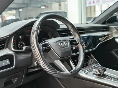 Audi A6L 2022, 90000 км, за 208800 CNY - фото 11