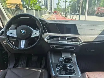 BMW X5 2022, 90200 км, за 308200 CNY - фото 15