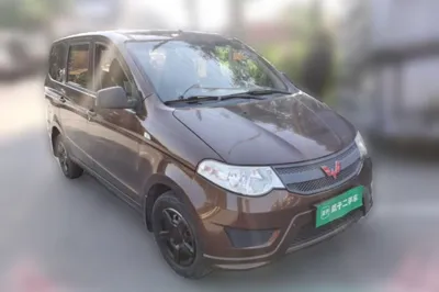 Wuling Hongguang 2015, 70300 км, за 23058.93 CNY