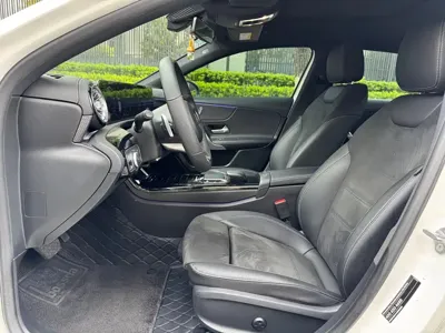 Mercedes-Benz A-Class 2020, 61000 км, за 86800 CNY