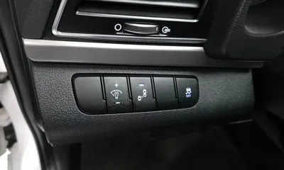 Hyundai Avante 2018, 37461 км, за 12500000 KRW - фото 16