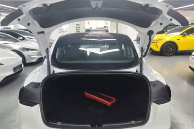Tesla Model 3 2025, 100 км, за 249363.11 CNY - фото 27