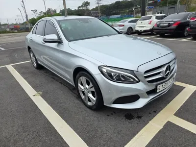 Mercedes-Benz C-Class · 2017 год