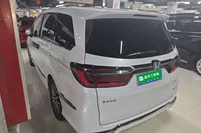 Honda Elysion 2024, 54900 км, за 205781.33 CNY