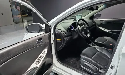 Hyundai Accent 2015, 125433 км, за 4800000 KRW - фото 11