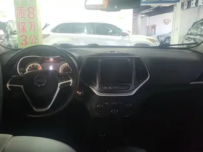 Jeep Cherokee 2016, 98000 км, за 88000 CNY - фото 6