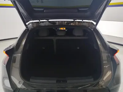 Lynk & Co Z20 2025, 25500 км, за 96800 CNY