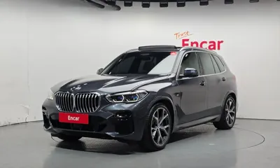 BMW X5 · 2022 год