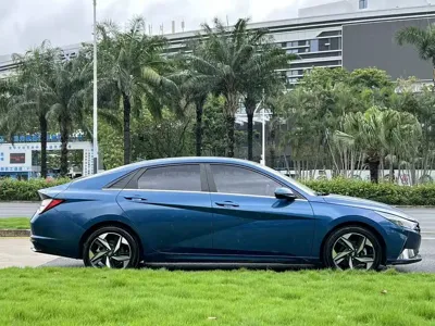 Hyundai Elantra 2021, 20000 км, за 53500 CNY