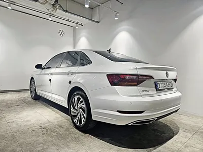 Volkswagen Jetta 2021, 24809 км, за 27000000 KRW - фото 2