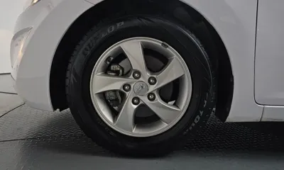Hyundai Avante 2016, 69838 км, за 6500000 KRW - фото 5