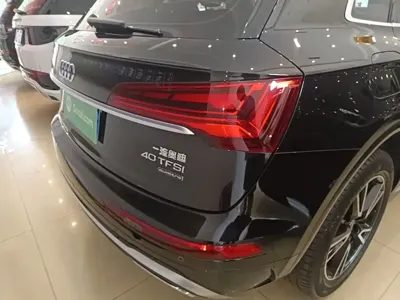 Audi Q5L 2023, 49100 км, за 200200 CNY - фото 8