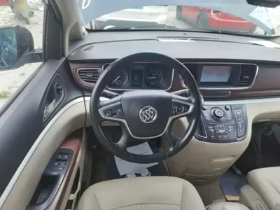 Buick GL8 2017, 133600 км, за 68300 CNY - фото 11