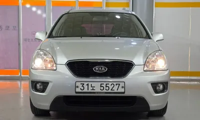 Kia Carens 2011, 158574 км, за 3500000 KRW