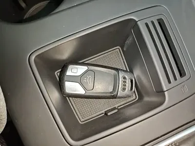 Audi A4L 2022, 30000 км, за 142300 CNY - фото 9
