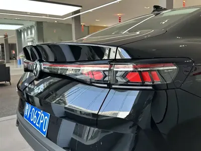 Volkswagen Magotan 2026, 100 км, за 139900 CNY - фото 14