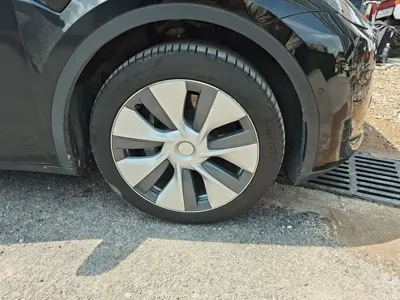 Tesla Model Y 2023, 21800 км, за 172399 CNY - фото 8