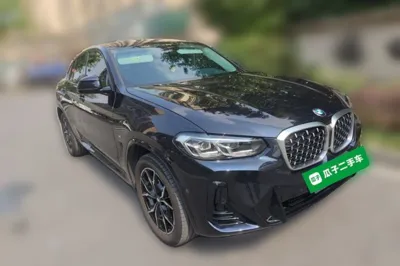 BMW X4 2022, 28200 км, за 211227.9 CNY