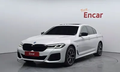 BMW 5-Series · 2022 год