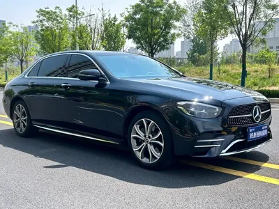 Mercedes-Benz E-Class 2023, 25000 км, за 288000 CNY