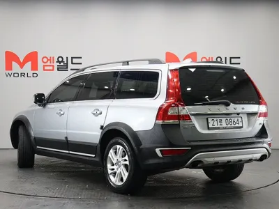 Volvo XC70 2016, 178212 км, за 11900000 KRW