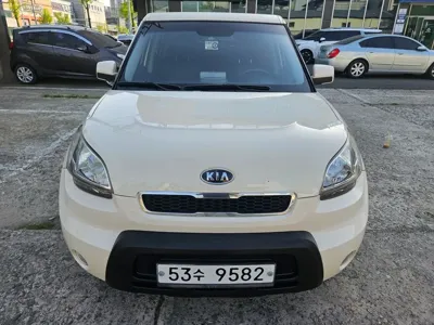 Kia Soul 2010, 168941 км, за 3200000 KRW