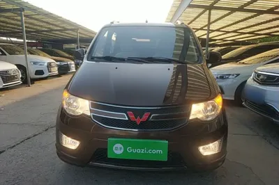 Wuling Hongguang 2014, 95900 км, за 31161.89 CNY