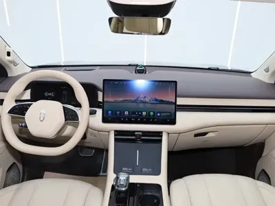AITO 问界 AITO M7 · 2024 год