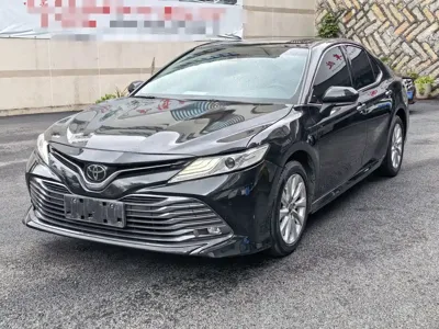 Toyota Camry · 2019 год