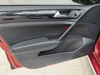 Volkswagen Golf 2018, 60000 км, за 52800 CNY - фото 13