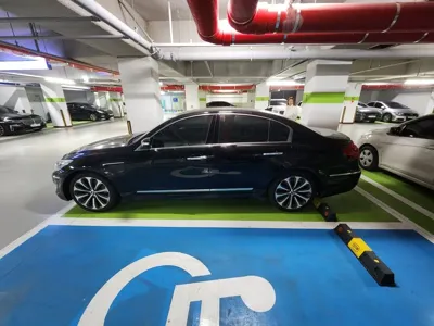 Hyundai Genesis · 2012 год