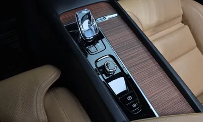 Volvo V60 2023, 23884 км, за 44800000 KRW - фото 9