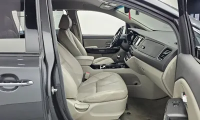Kia Canival 2018, 146951 км, за 12500000 KRW - фото 10
