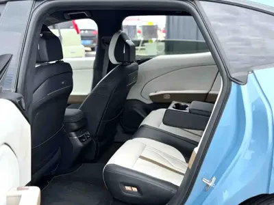 Zeekr 极氪007GT 2025, 10000 км, за 142800 CNY - фото 3