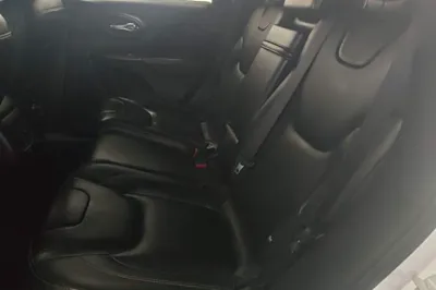 Jeep Cherokee 2017, 70200 км, за 52419.14 CNY - фото 25