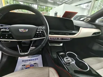 Cadillac GT4 2024, 11000 км, за 149800 CNY - фото 6