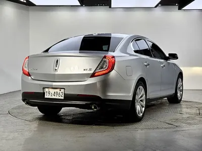 Lincoln MKS 2014, 113700 км, за 3390000 KRW