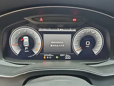 Audi A6L 2021, 102100 км, за 202000 CNY - фото 14