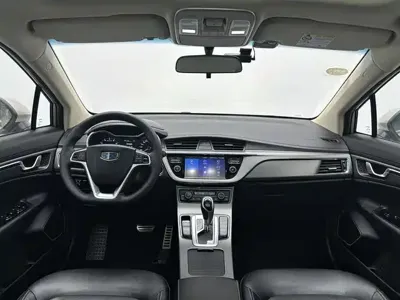 Geely Emgrand GS 2017, 82000 км, за 25900 CNY - фото 4