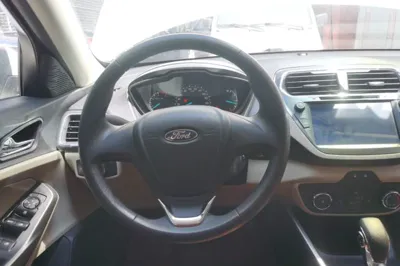 Ford Escort 2017, 21400 км, за 45387.65 CNY - фото 9