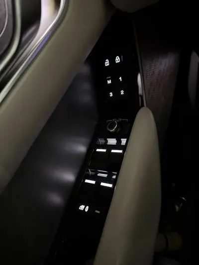 Land Rover Range Rover Velar 2021, 35555 км, за 53000000 KRW - фото 8