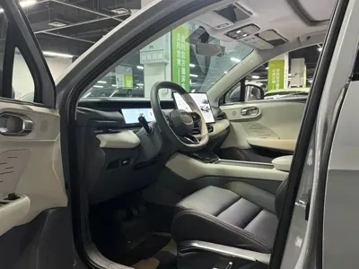 Lynk & Co 06 EM-P 2026, 11000 км, за 72500 CNY