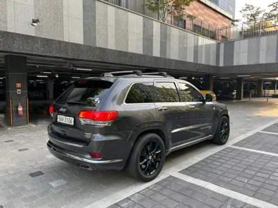 Jeep Cherokee 2015, 149000 км, за 9500000 KRW