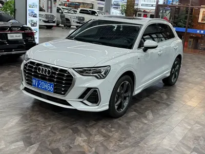 Audi Q3 2023, 12000 км, за 198800 CNY - фото 1