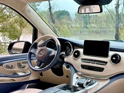 Mercedes-Benz V-Class 2018, 116800 км, за 149800 CNY - фото 19