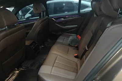 BMW 5 Series 2018, 87700 км, за 156468.86 CNY - фото 9